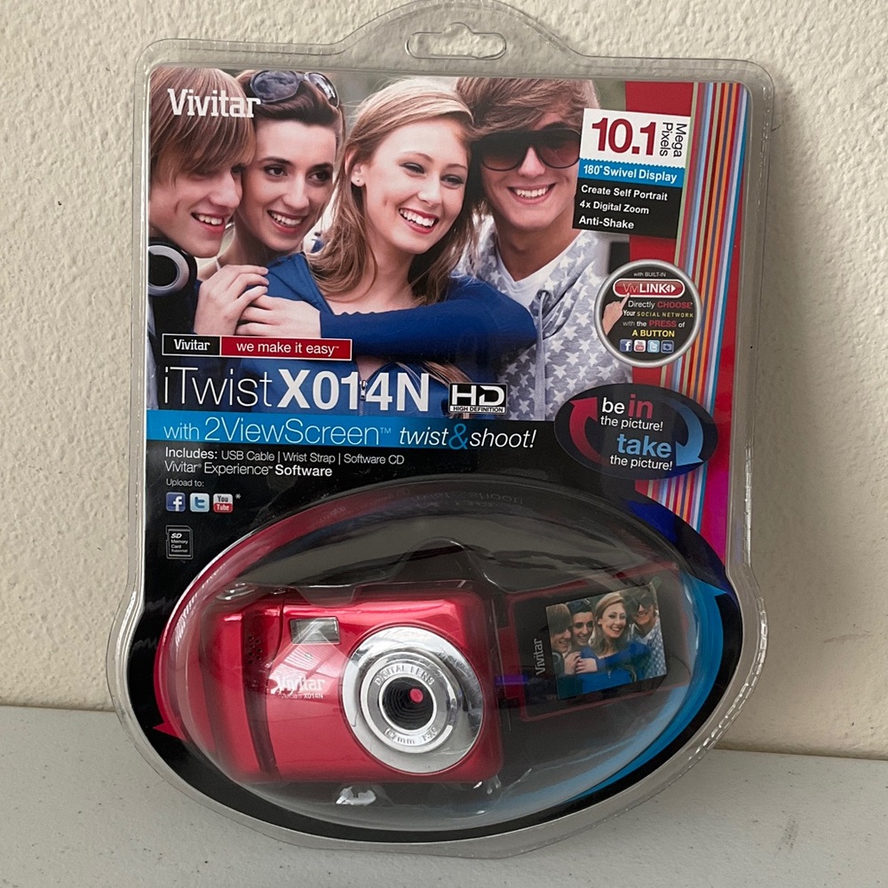 Vivitar iTwist X014N HD Digital Camera